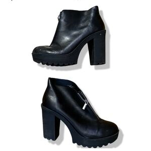 Women’s Mossimo Supply Co. Chunky Zipper Moto Ankle High Heel Boots Size 9.5
